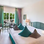 Ξενοδοχείο Seevilla 4*