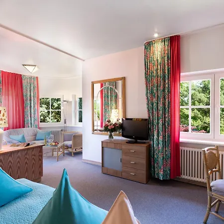 Seevilla ホテル ウールディンゲン・ミュールホーフェン